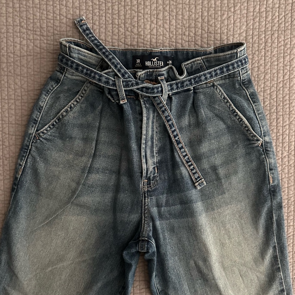 Hollister Belted & Paperbag Waist Jeans